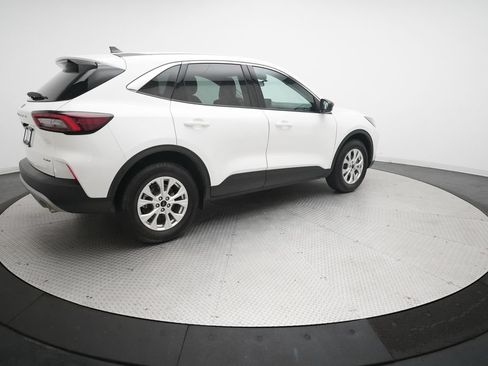 Certified 2023 Ford Escape Active AWD/4WD image 35