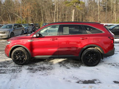 Used 2021 Kia Sorento S w/ Panoramic Sunroof Package image 5