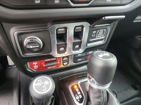 New 2026 Jeep Wrangler Rubicon w/ Xtreme 35 Tire Package image 7