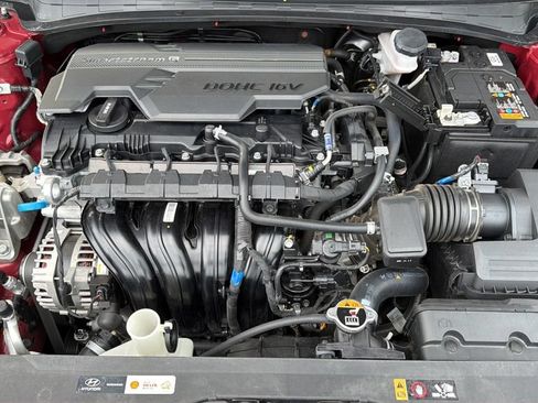 Used 2025 Hyundai Elantra Limited FWD image 38