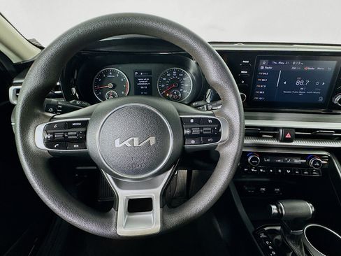 Used 2022 Kia K5 LXS FWD image 10