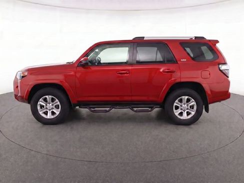 Used 2021 Toyota 4Runner SR5 AWD/4WD image 4