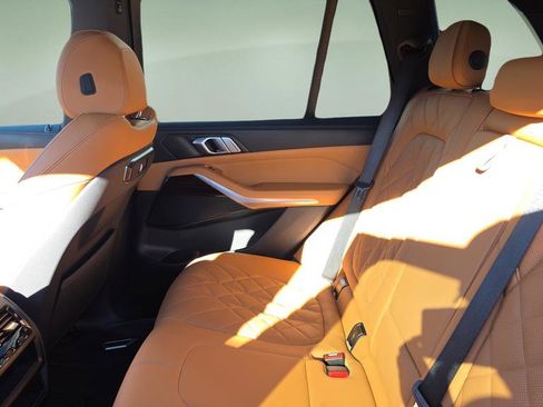 Used 2024 BMW X5 xDrive40i w/ Parking Assistance Package image 45