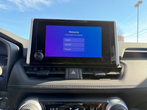 Certified 2025 Toyota RAV4 XLE image 21