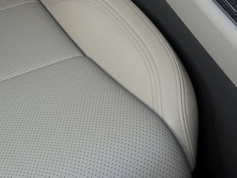 New 2026 Lincoln Aviator Reserve AWD/4WD image 16