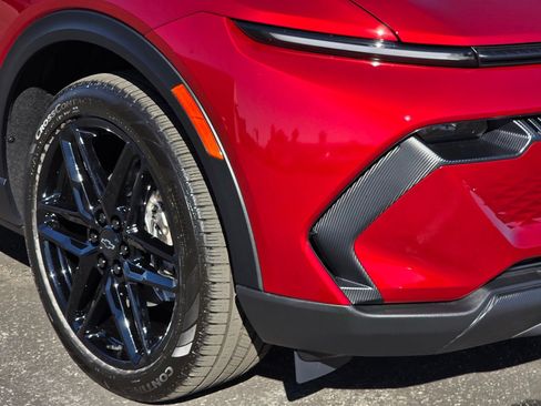 New 2026 Chevrolet Equinox EV LT w/ LPO, Blackout Package image 10