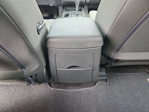 Used 2014 Nissan Xterra S AWD/4WD image 32