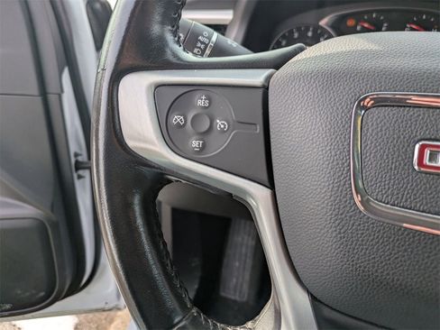 Used 2020 GMC Acadia SLE w/ Driver Convenience Package image 19