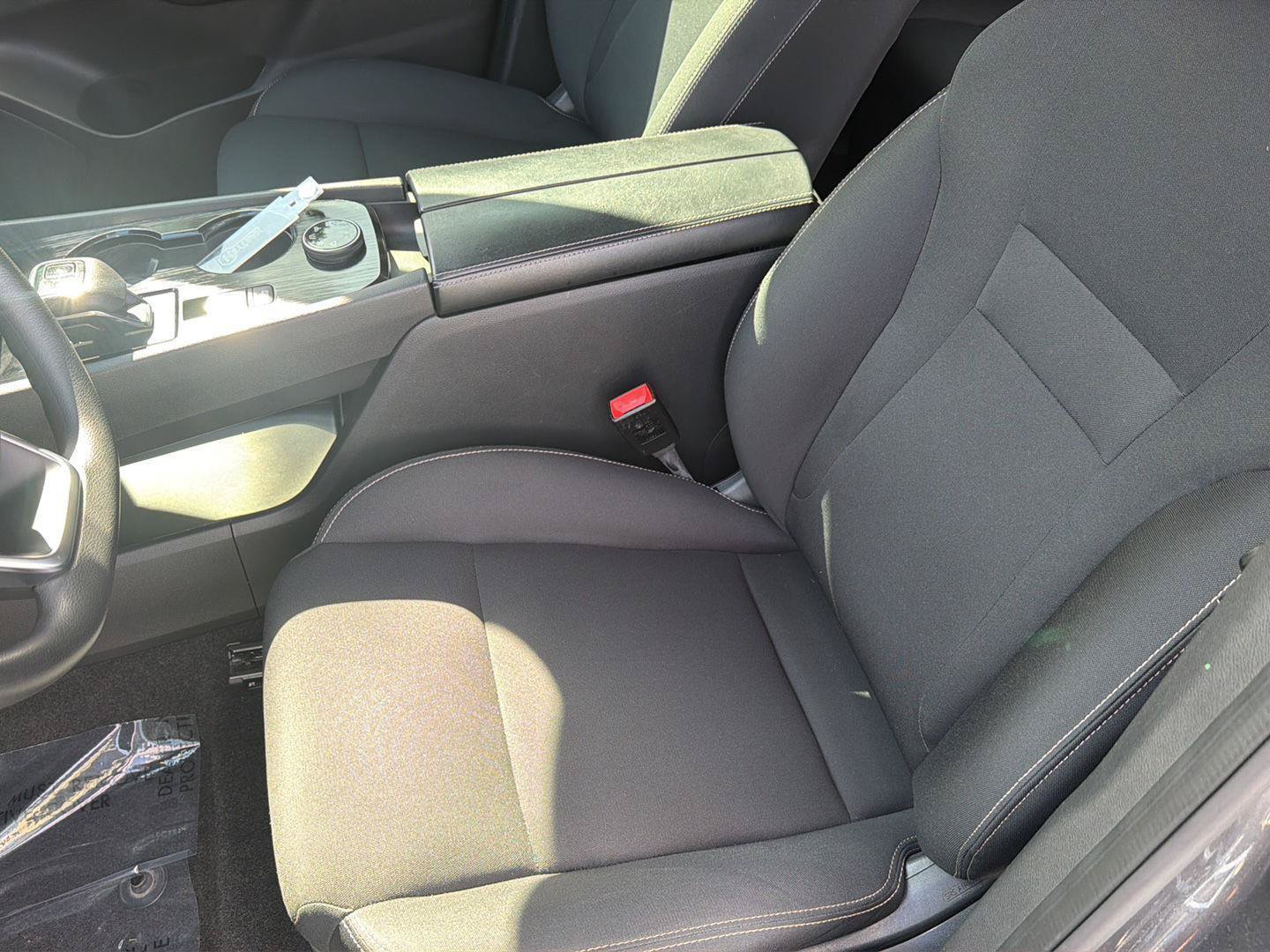 Used 2023 Nissan Rogue S AWD/4WD image 29