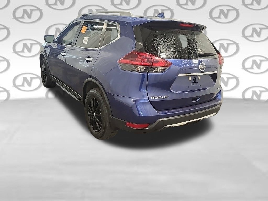 Used 2018 Nissan Rogue SV AWD/4WD image 16