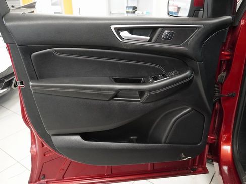 Used 2016 Ford Edge Titanium w/ Technology Package image 17