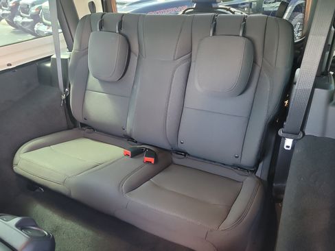 Used 2022 Jeep Wrangler Sport AWD/4WD image 14