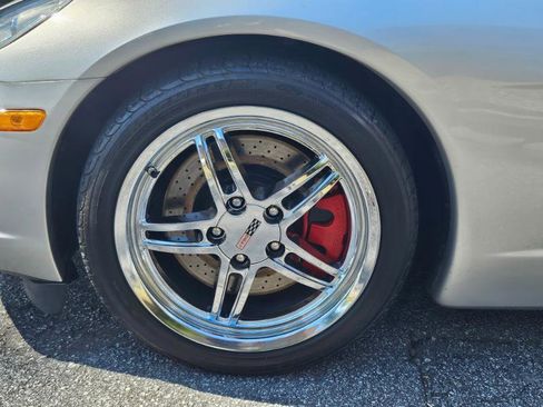 Used 2006 Chevrolet Corvette Coupe w/ Preferred Equipment Group image 16