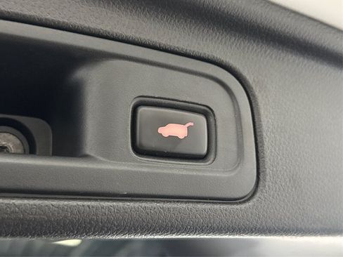 Used 2018 Honda Pilot Touring image 20