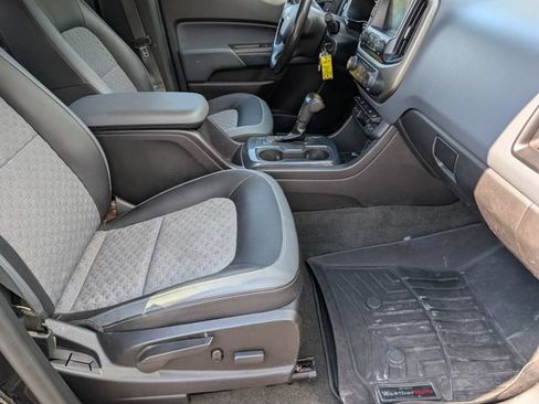 Used 2015 Chevrolet Colorado Z71 AWD/4WD image 25