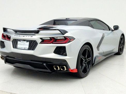 Used 2021 Chevrolet Corvette Stingray Premium Conv w/ Z51 Performance Package image 5