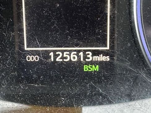 Used 2018 Toyota Highlander XLE image 14