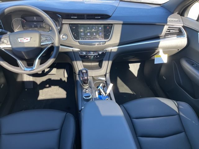 New 2025 Cadillac XT6 Luxury FWD image 33