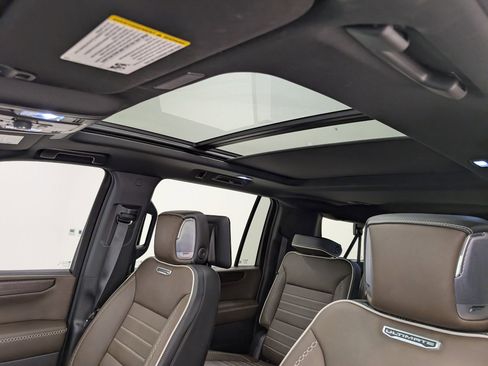 Used 2025 GMC Yukon XL Denali Ultimate image 15