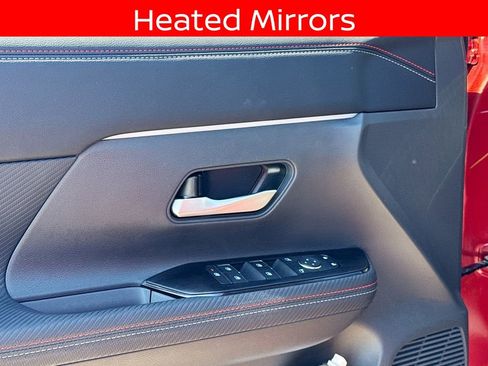 Used 2025 Nissan Kicks SR w/ SR Premium Package FWD image 16