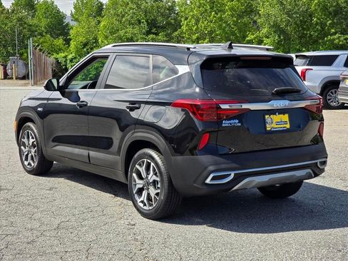 Used 2023 Kia Seltos EX AWD/4WD image 24