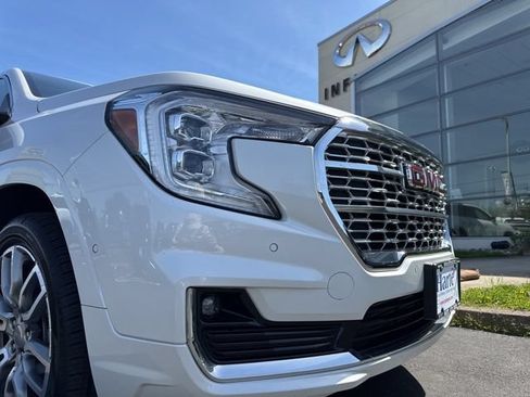 Used 2023 GMC Terrain Denali w/ Denali Premium Package AWD/4WD image 26