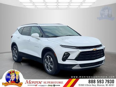 Used 2024 Chevrolet Blazer LT w/ Convenience Package FWD image 1