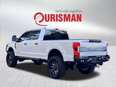Used 2019 Ford F250 Platinum w/ Platinum Ultimate Package image 4