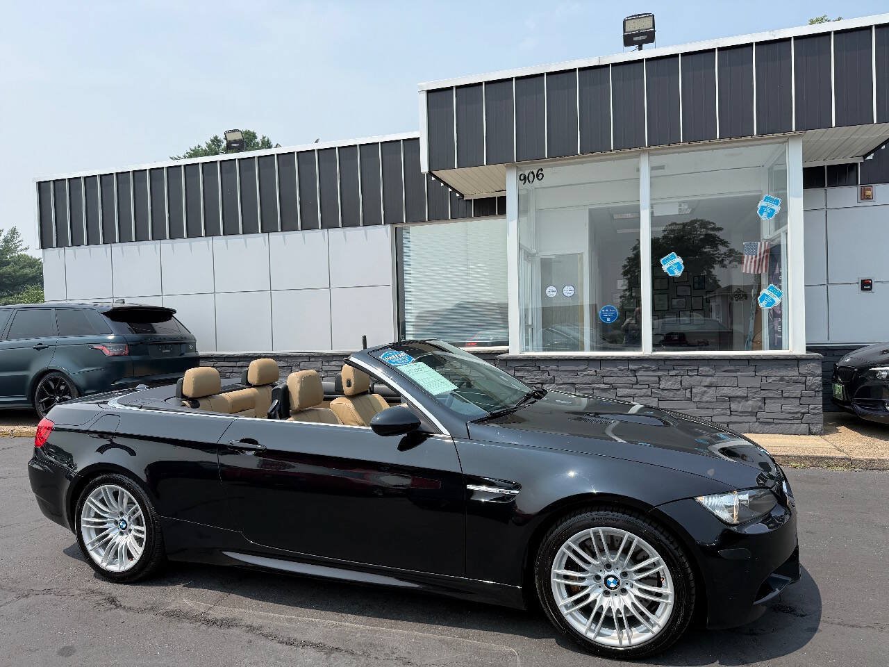 Used 2013 BMW M3 Convertible w/ Premium Pkg RWD image 9