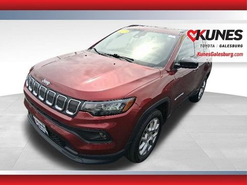 Used 2022 Jeep Compass Latitude AWD/4WD image 1