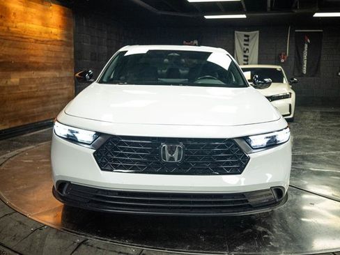 Used 2024 Honda Accord Sport image 4