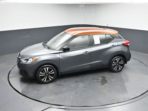 Used 2020 Nissan Kicks SV image 36
