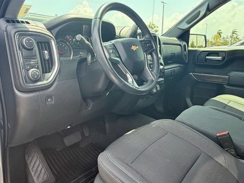 Used 2021 Chevrolet Silverado 1500 LT w/ Bed Protection Package RWD image 11