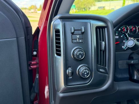 Certified 2018 Chevrolet Silverado 1500 LT w/ All Star Edition AWD/4WD image 17