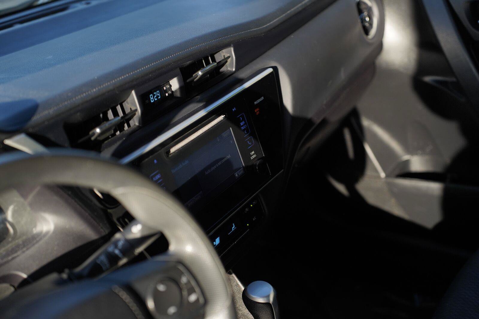 Used 2017 Toyota Corolla LE FWD image 12