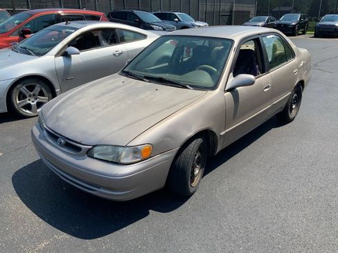 Used 2000 Toyota Corolla VE FWD image 5