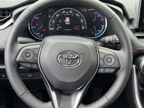 Used 2025 Toyota RAV4 SE image 11