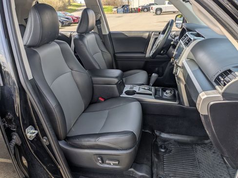 Used 2023 Toyota 4Runner SR5 Premium w/ Moonroof Package image 22