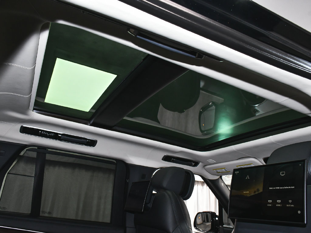 Used 2023 Land Rover Range Rover Autobiography AWD/4WD image 61