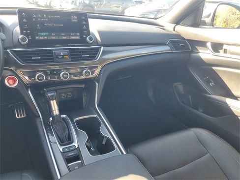 Used 2022 Honda Accord Sport image 11