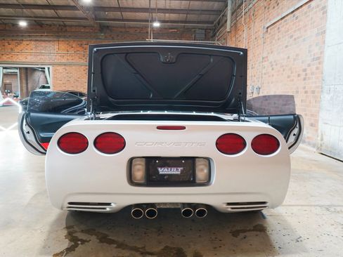 Used 2001 Chevrolet Corvette Z06 w/ Memory Pkg RWD image 32