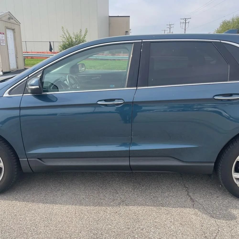 Used 2016 Ford Edge Titanium w/ Equipment Group 302A AWD/4WD image 4