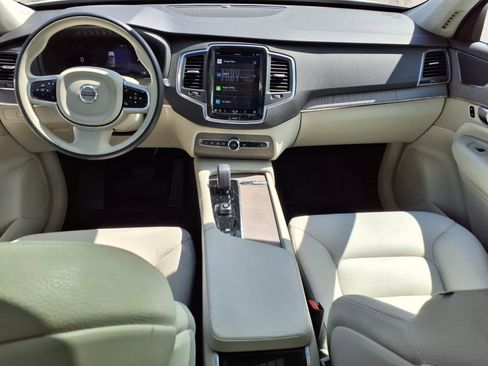 Used 2023 Volvo XC90 B6 Core w/ Protection Package Premier image 12