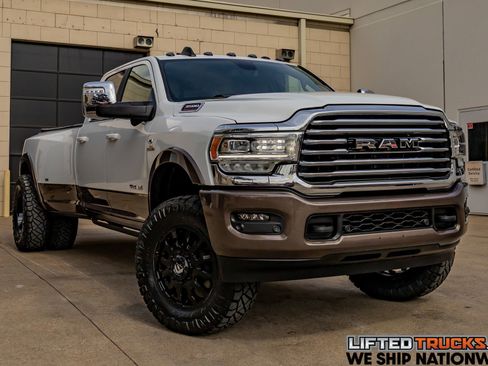 Used 2024 RAM 3500 Limited w/ Towing Technology Group image 1