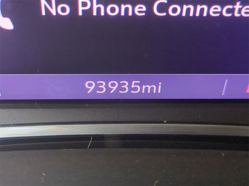 Used 2022 GMC Terrain SLT image 30