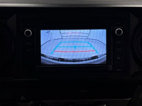 Used 2019 Toyota Tacoma SR image 28