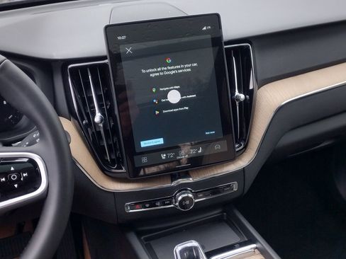 New 2026 Volvo XC60 B5 Plus w/ Protection Package Premier image 26