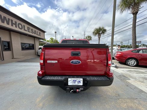 Used 2010 Ford Explorer Sport Trac XLT image 4