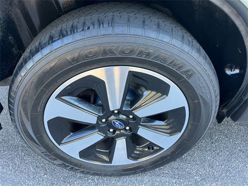 Used 2018 Subaru Forester 2.5i Premium image 17