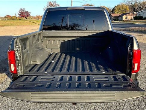 Used 2019 Ford F150 Platinum image 30